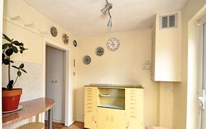 Photo 18- click for photo gallery